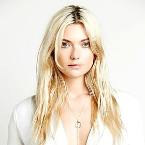 Farah Holt