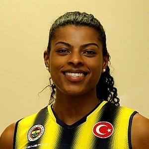 Fernanda Garay