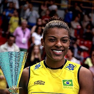 Fernanda Garay