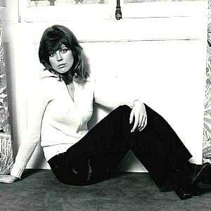 Fiona Lewis