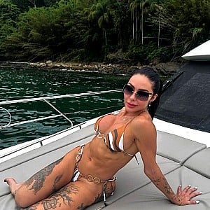 Flavia Oliver