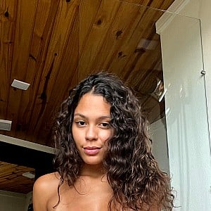 Flora Melo
