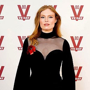 Freya Ridings (Singer)