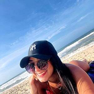 Gabriela Caroline