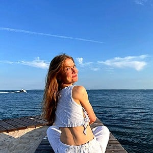Genevieve Angelson