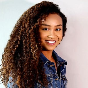 Genneya Walton