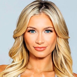 Gina Maria (Cheerleader)