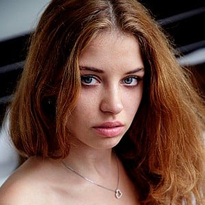 Glenda A