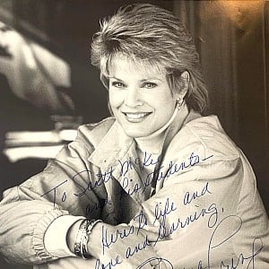 Gloria Loring