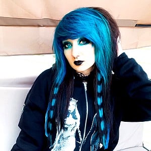 GravelyGothicKayla