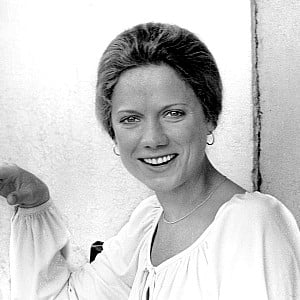 Gretchen Corbett