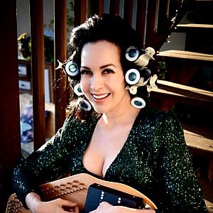 Grey DeLisle