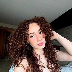 Hailey Mia