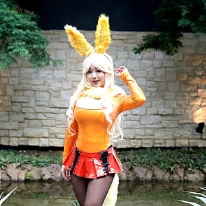 Halle Coco