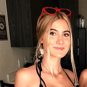 Halle Costello
