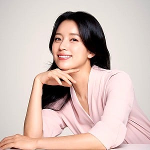 Han Hyo-joo