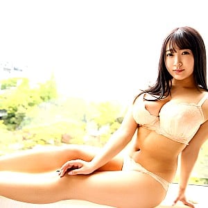 Hana Himesaki