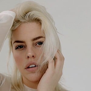 Hannah Jade (Model)