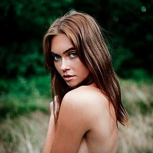 Hannah Murrell (Model)