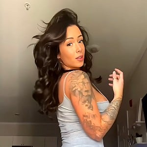 Hayley Davis