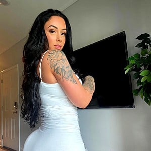 Hayley Davis