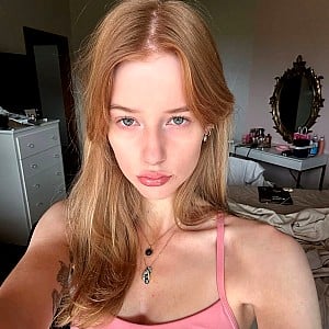 Hayley Kenson