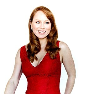 Hayley McElhinney