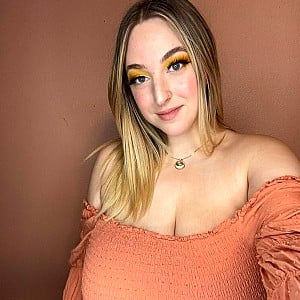 Hazel May (OnlyFans)