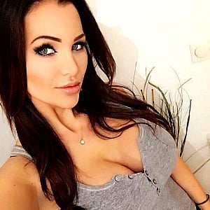 Helen De Muro