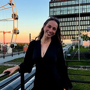 Helena King (reporter)