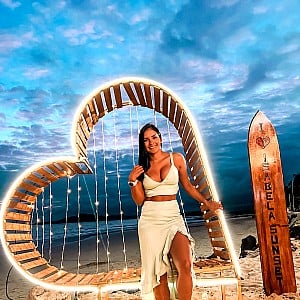 Hellen Mena