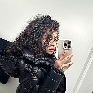 Hennessy (Instagram)