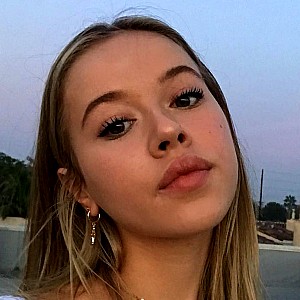 Holly Barrett