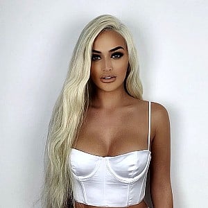 Holly Boon