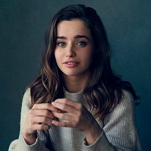 Holly Earl