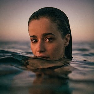 Holly Earl