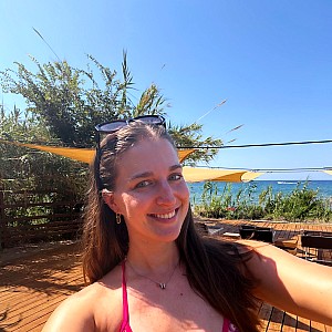 Holly Hutchinson