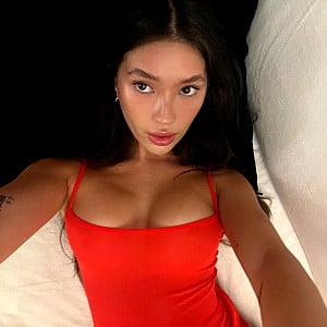 Holly Lim