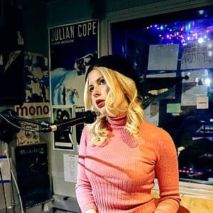 Holly Macve