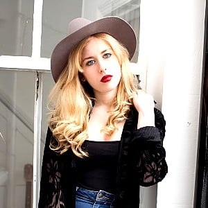 Holly Macve