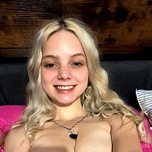 Holly Mae (Exploited College Girls)