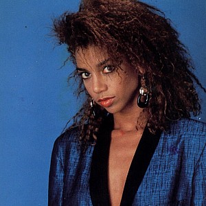 Holly Robinson Peete