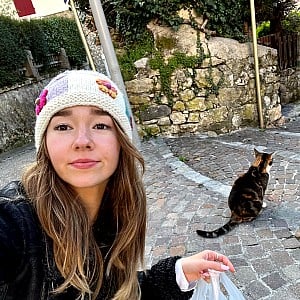 Holly Taylor (Actress)