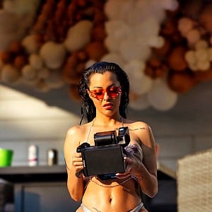 Holly Ward (model)