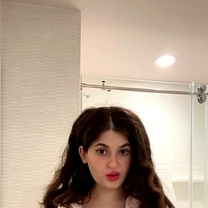 Hungry Lips