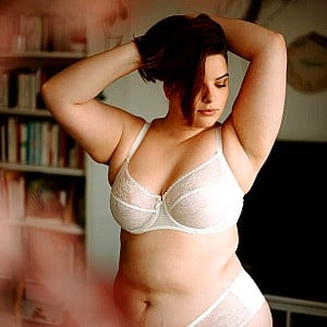 Iael Joly