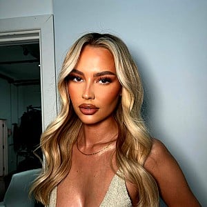 India Hart