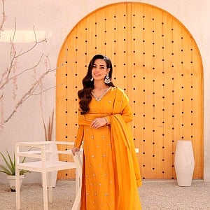 Iqra Aziz