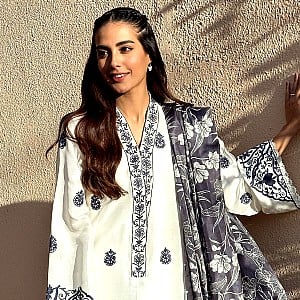 Iqra Aziz