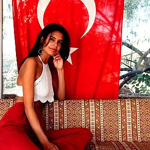Isabela Valadeiro